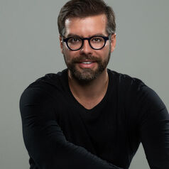 Dr. Pedro Hartung