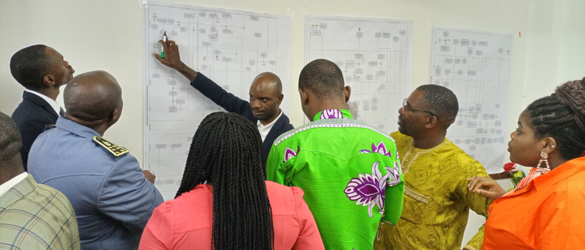 Participants during the amendment of the maps_Cameroon_Oct 22 1